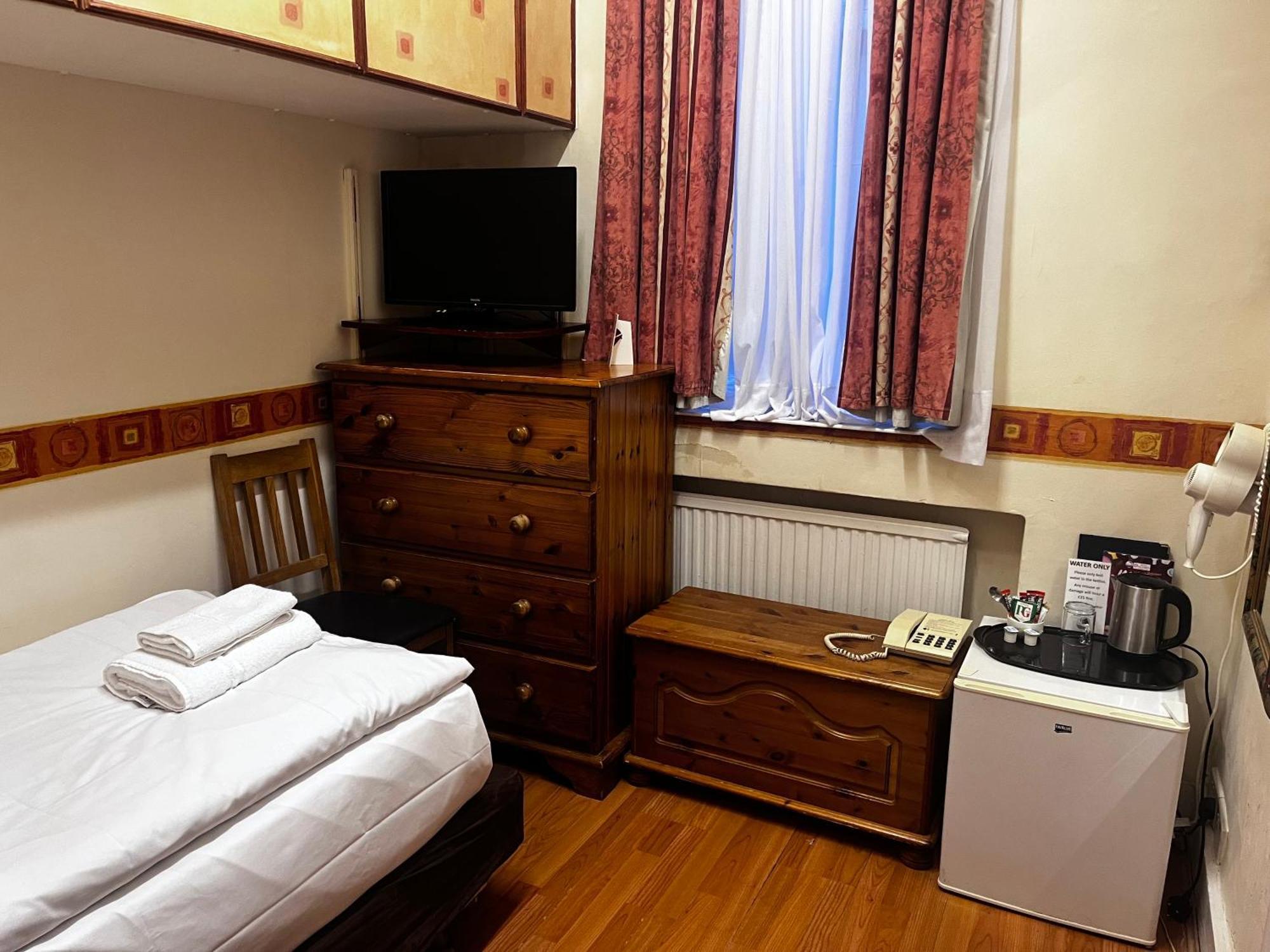 Dolphin Hotel Londra Esterno foto