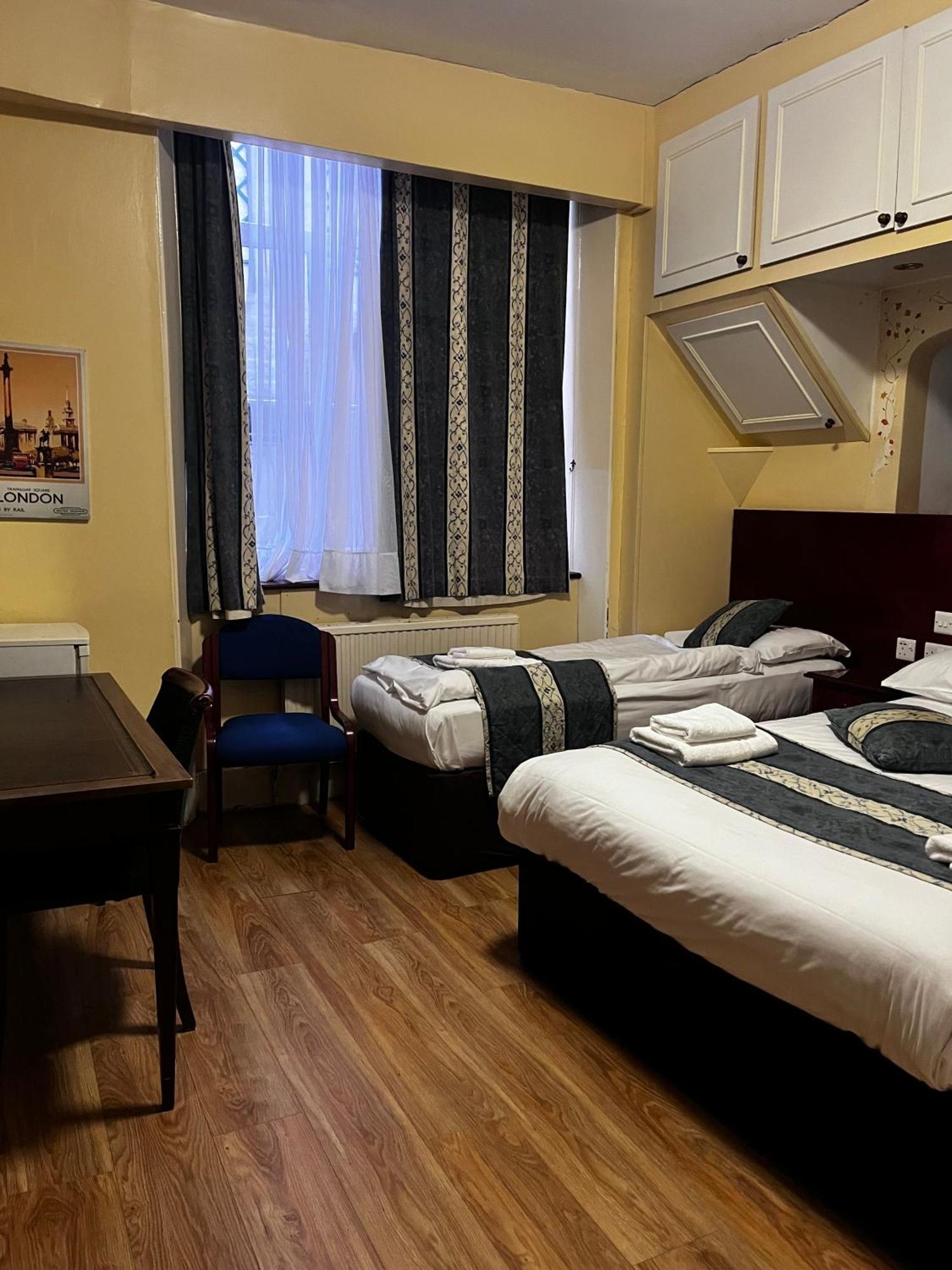 Dolphin Hotel Londra Esterno foto
